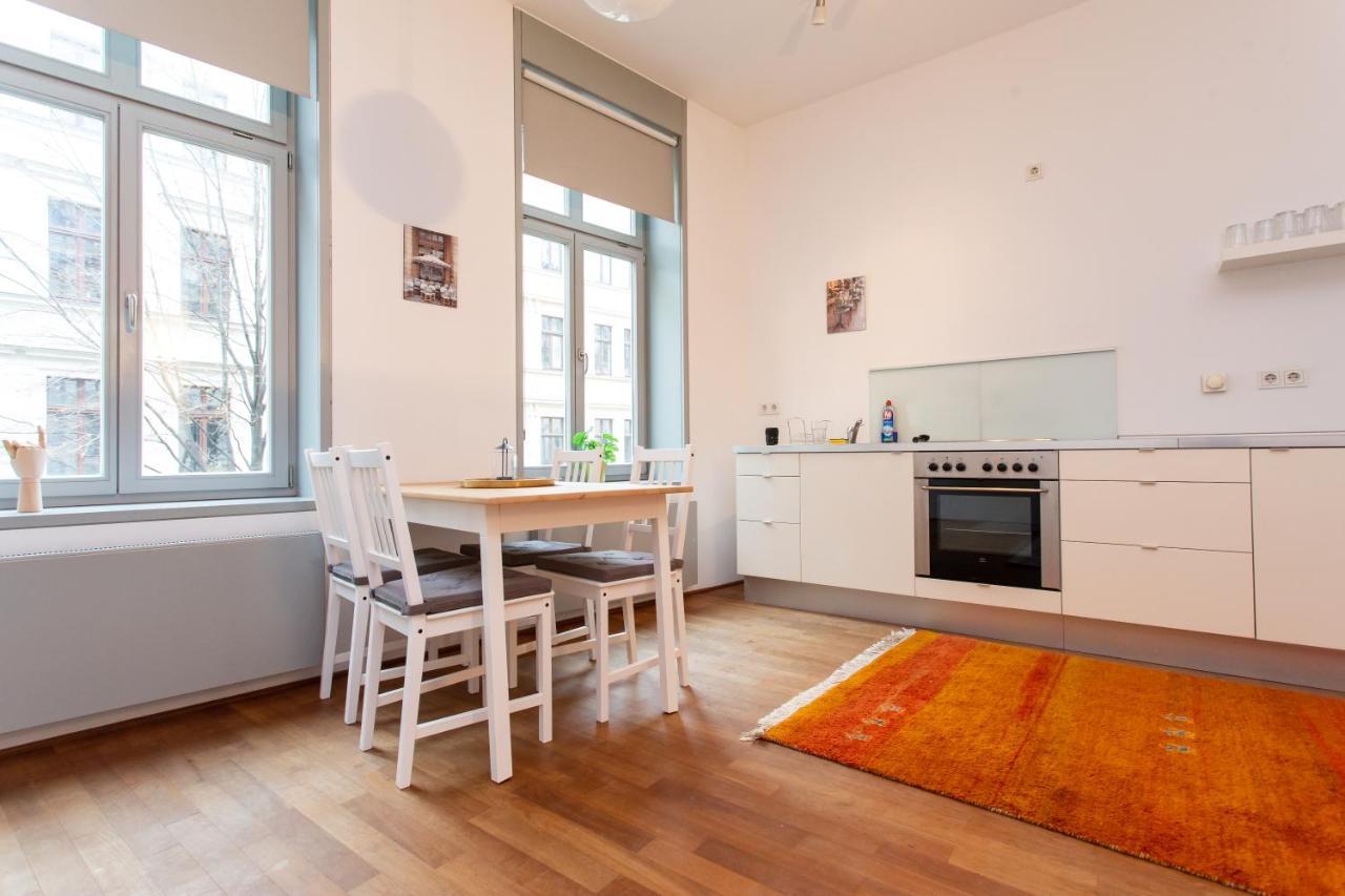 Apartment Fullhouse - - M14 - Balcony - Smarttv